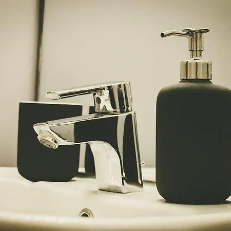 Delsi Luxury